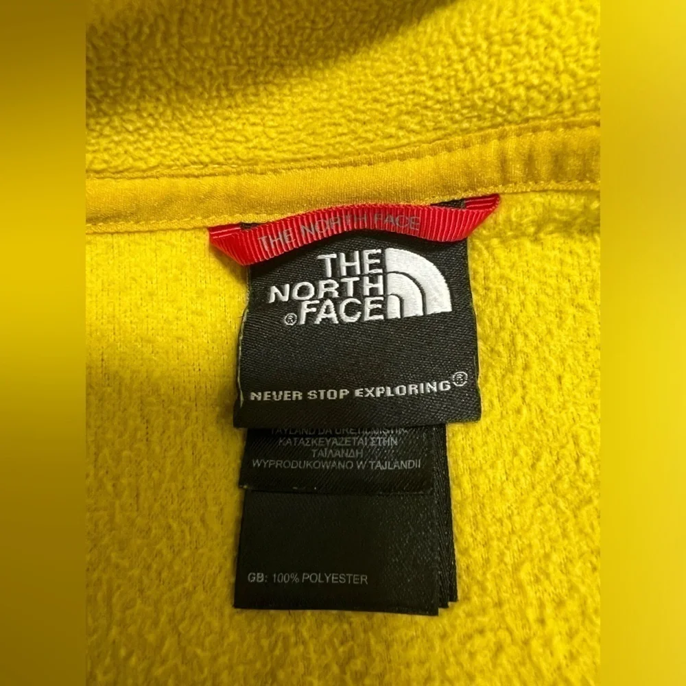 The North Face 1/4 Zip Pullover Size Mens Medium Color Yellow